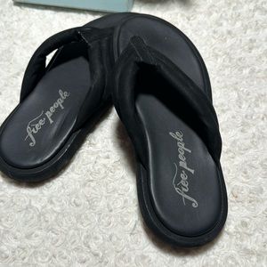 Free People black flip-flops